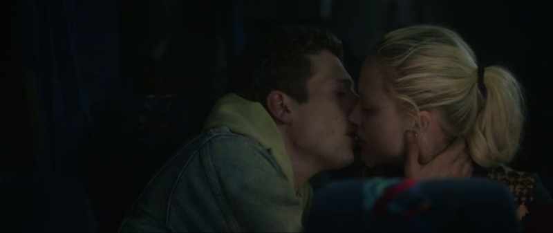 �� If love is a gun ♪ ♪ you're my trigger, bang ♪