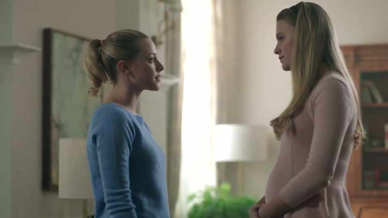If Mom doesn't want to come, that's on her. It's her loss