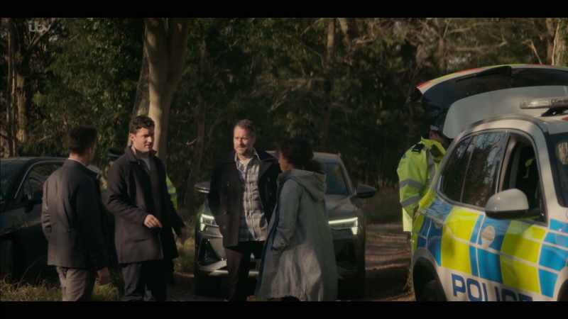 If Rosa's body's here, it's us who's finding her.Right