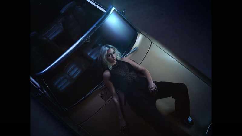 �� If you wanna run away with me I know a galaxy ♪