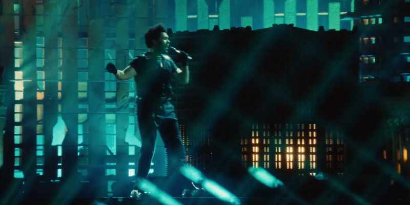 �� I'll make you cry when I run away ♪