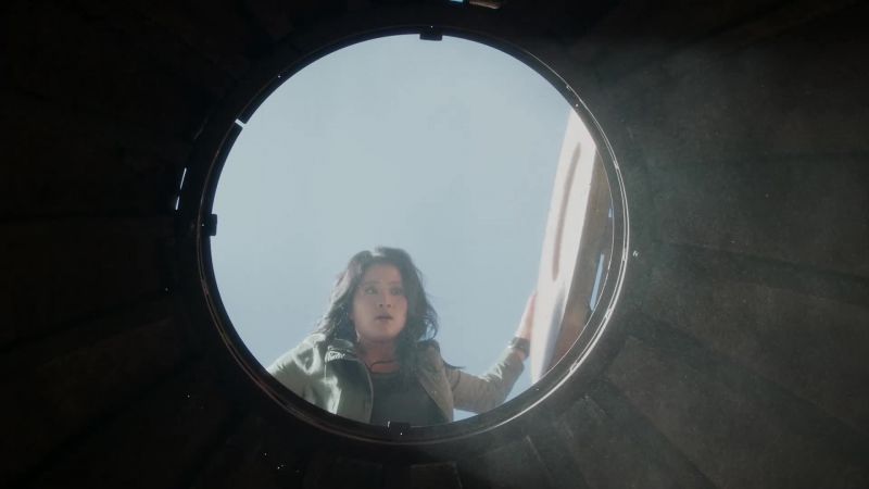 I'm dropping into the hatch now