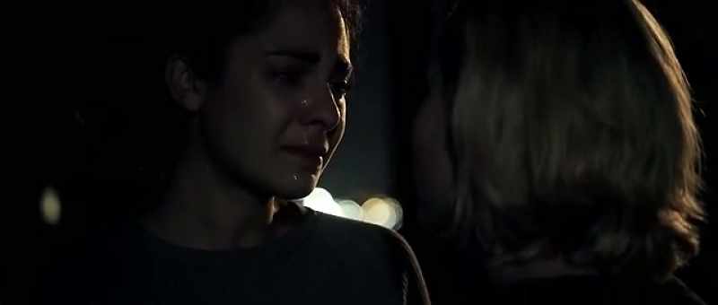 I'm drowning. -I'm not gonna let you drown