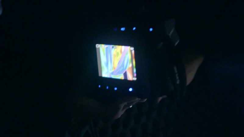 I'm gonna use the camera to try to look around