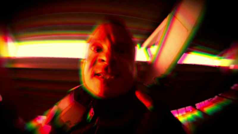 I'm here, you bastard!