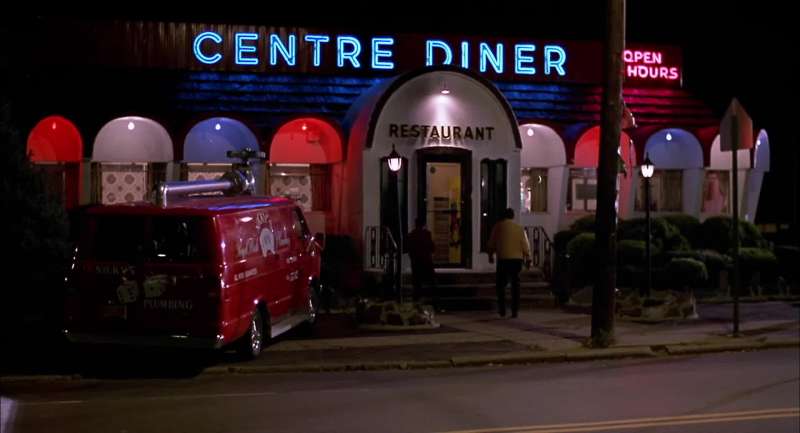 I'm so hungry I could eat the waitress