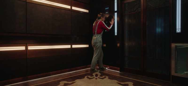 I'm in your elevator. It's going to fall