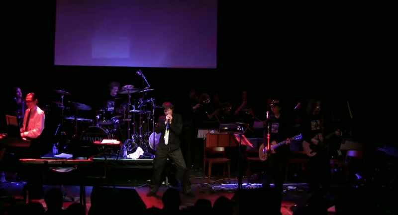 �� I'm just likable night and day... ♪