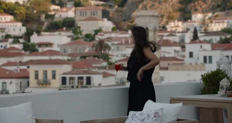 I'm just wondering here Leonard Cohen's house