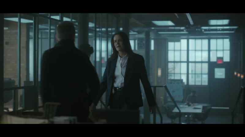I'm not a spy. - Uh, manipulating people