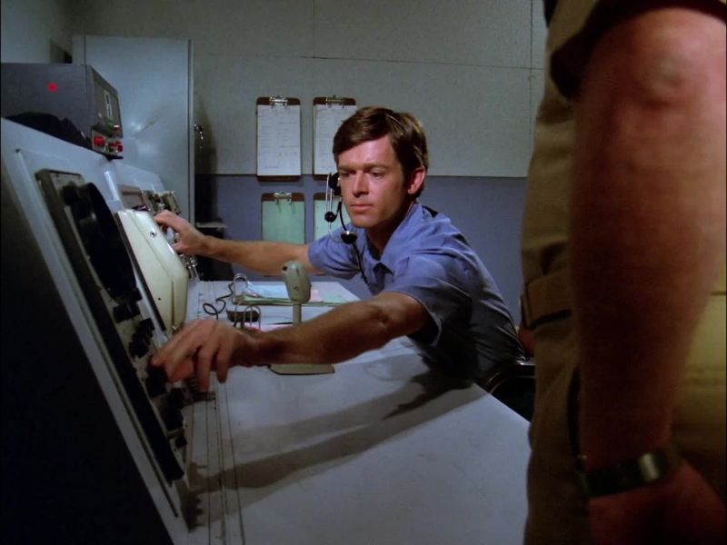 I'M PICKING UP THE SIGNAL NOW, LIEUTENANT
