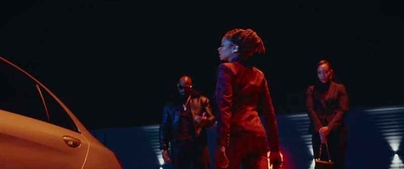 �� I'mma pop, pop, pop, pop my shit ♪