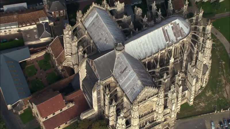 In 1573, Beauvais collapsed a second time