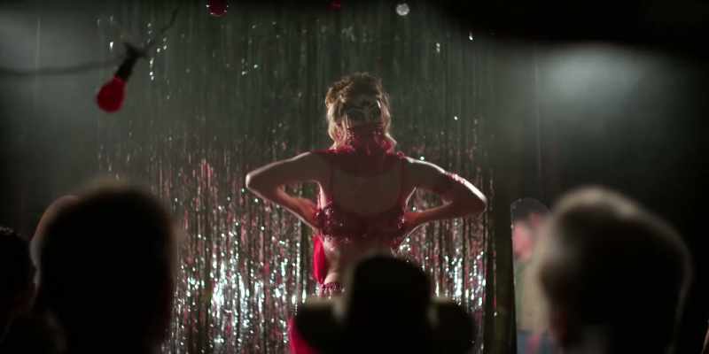 �� In-a-gadda-da-vida, honey... ♪