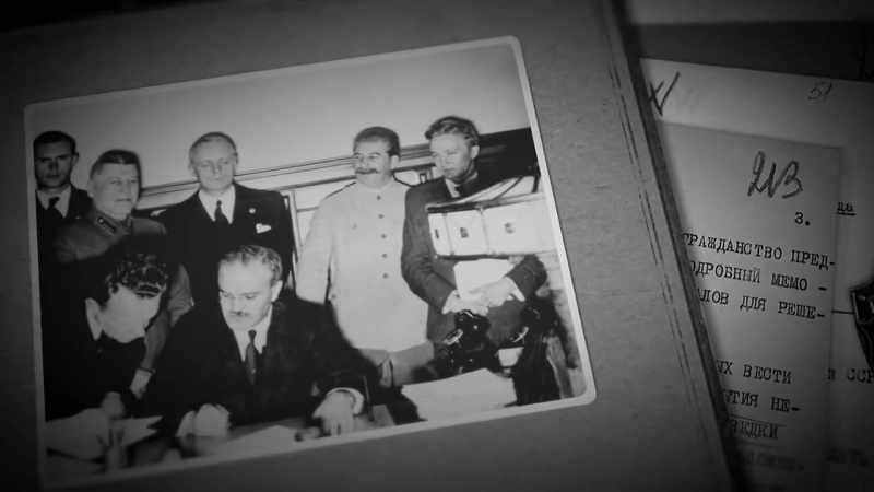 In August, 1939, he signed a peace treaty with Germany