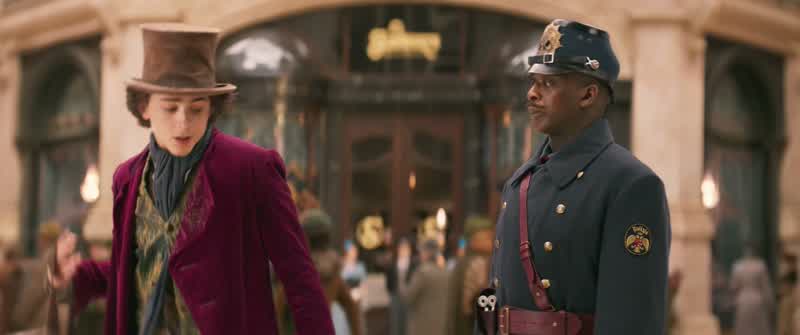 ?? In this city, Anyone can be successful ♪ ♪ If they’ve talent And work hard, or so they say ♪ ♪ But they didn’t mention It would be so stressful ♪ ♪ Just to make A dozen silver sovereigns ♪ ♪ Last