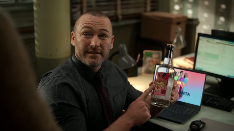 In this episode is the bottling party