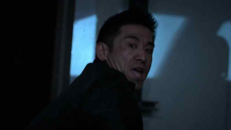 [in Japanese] Light! Now!