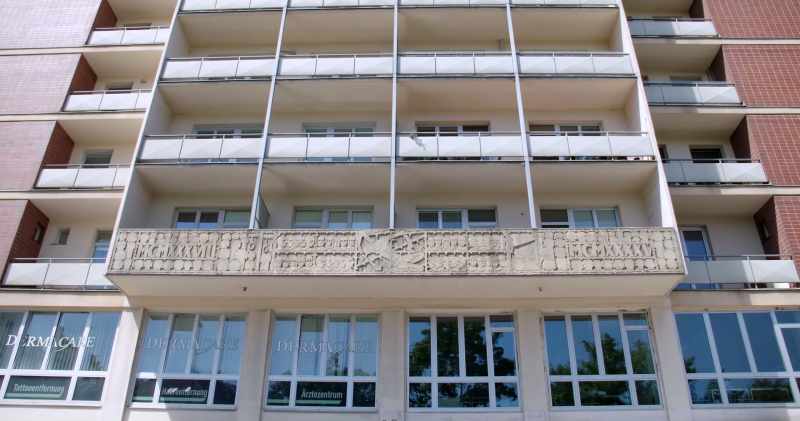 In the 19503, it had been rebuilt as a condominium