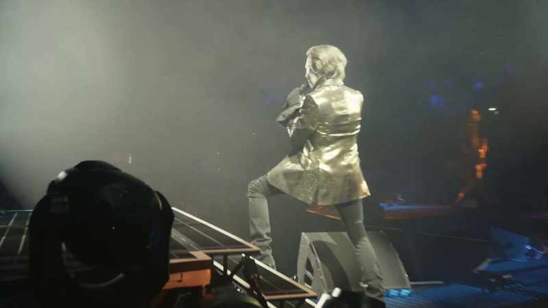 �� In times of turmoil ♪