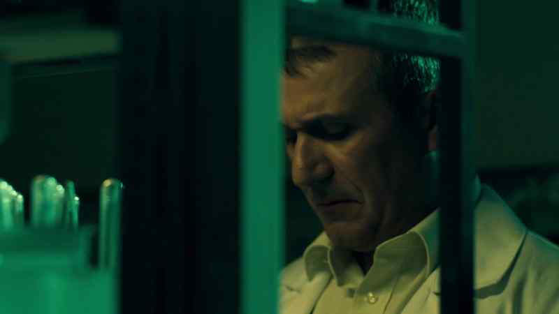 (INDISTINCT)