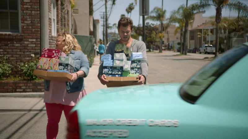 Insane?! I'm acting like a guy who lost his leg, Lisa!
