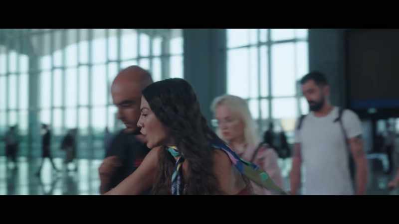 INTERNATIONAL DEPARTURES