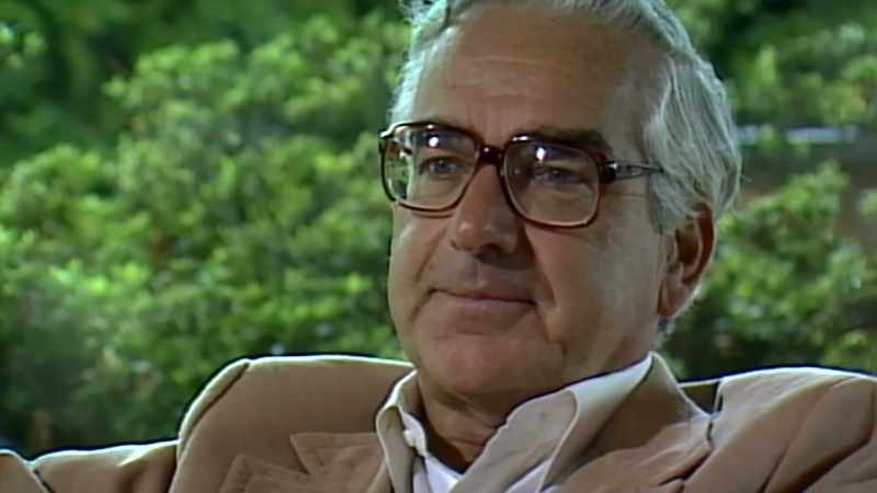 Interviewer: When an independent historian sits down