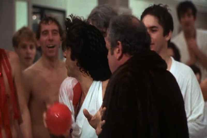 Into the steam room girls