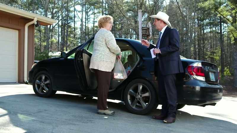 INVESTIGATORS APPROACH LOCKWOOD'S NEIGHBORS