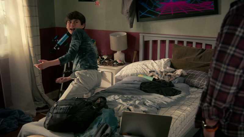 Is that a song? - I don't know. Stop being weird, Dad