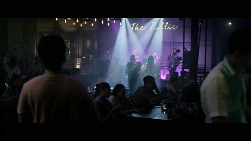 �� Is coming down to meet me ♪