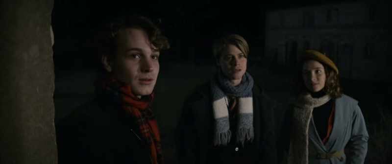 Is Erik home? - Yes. He'll be glad you dropped by