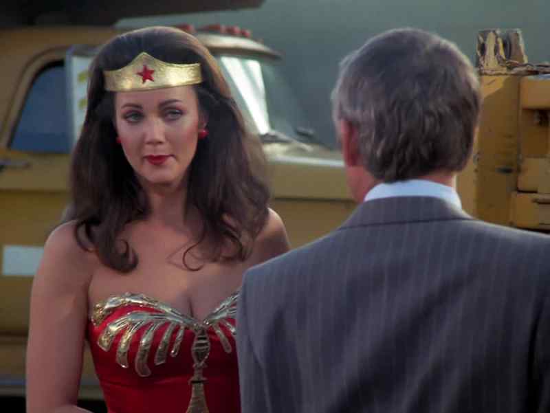 Is this man bothering you? - It's nothing I couldn't handle