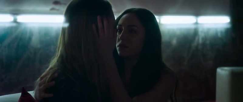 Is that normal? - Close your eyes