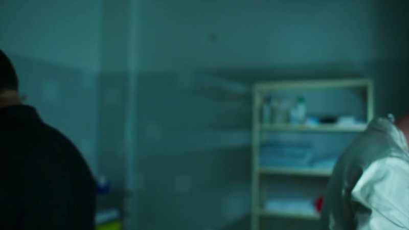 Is she ready? - This is Delphine from the rehab centre