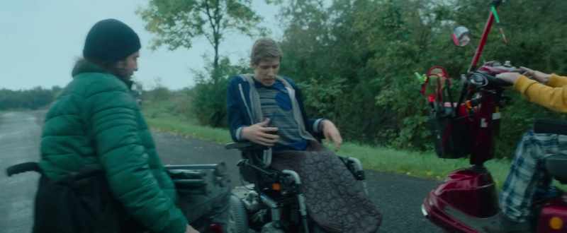 Is the battery charged? - Yeah, but it's shit and old