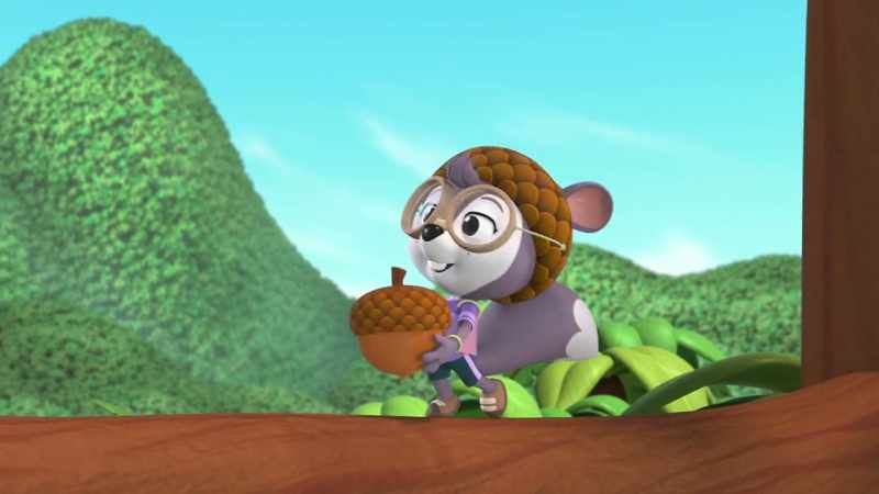 �� Is this the biggest acorn ever? ♪