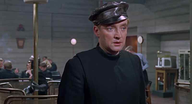 Is the captain in? - He just stepped out