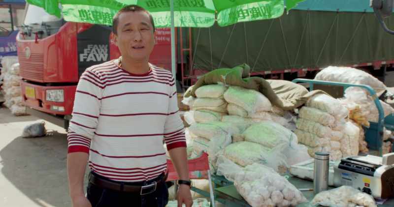 Is that the garlic peeled by hand?