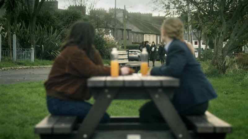 Is that them? Erm