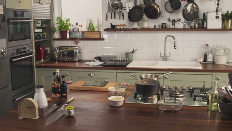 Is there a way of doing a sitting down cooking show?