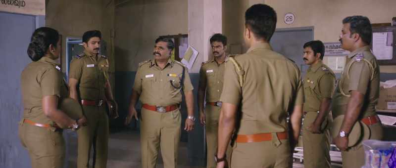 Is there any link between Amudha's murder and Samyukta's murder case that was closed?