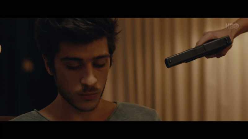Is there anyone? -I don't know, don't think so