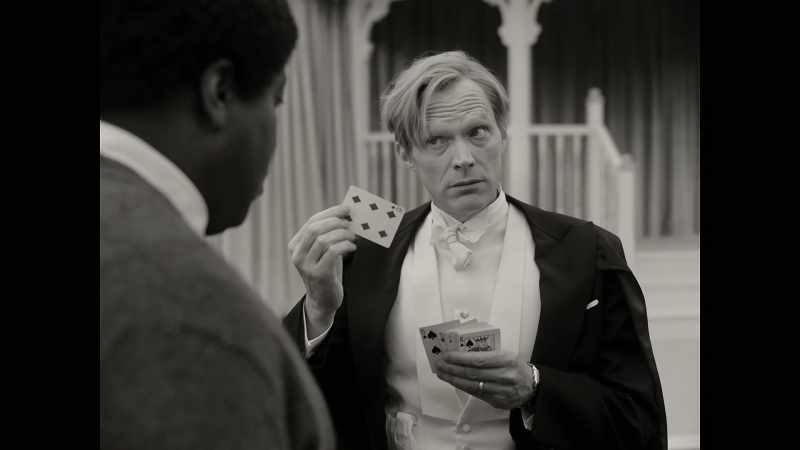 Is this your card? - Mmm-mmm