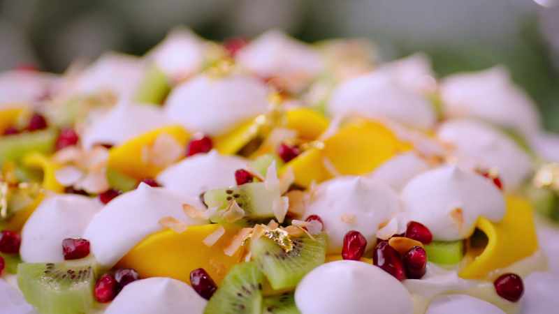 It has a passion fruit curd