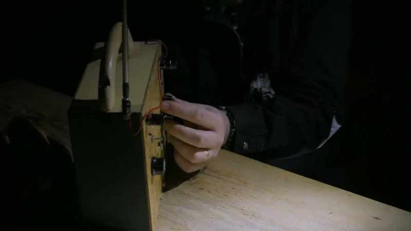 It can pick up frequencies beyond normal radio waves