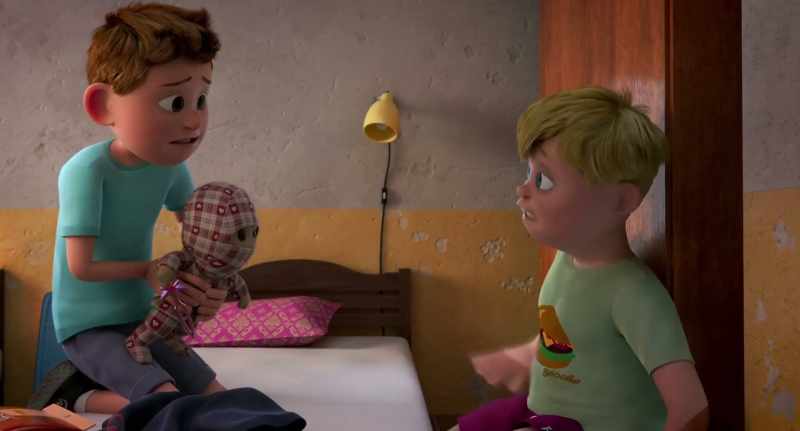 It can talk and move. -I'm not an 