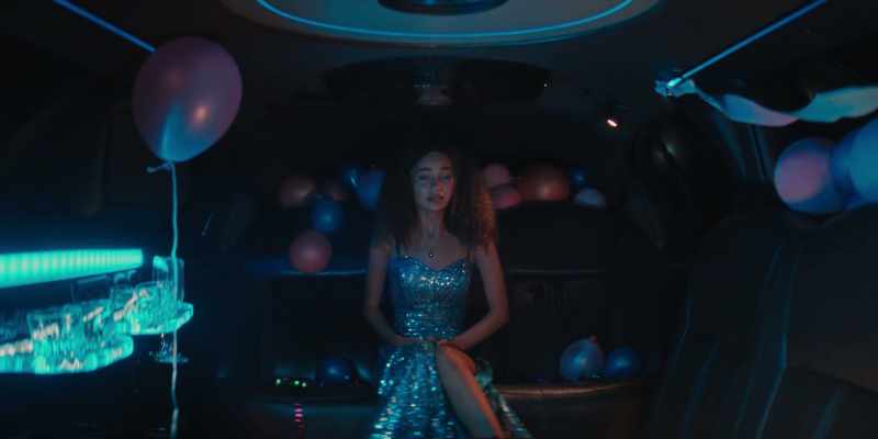 �� It floats around and takes me over ♪