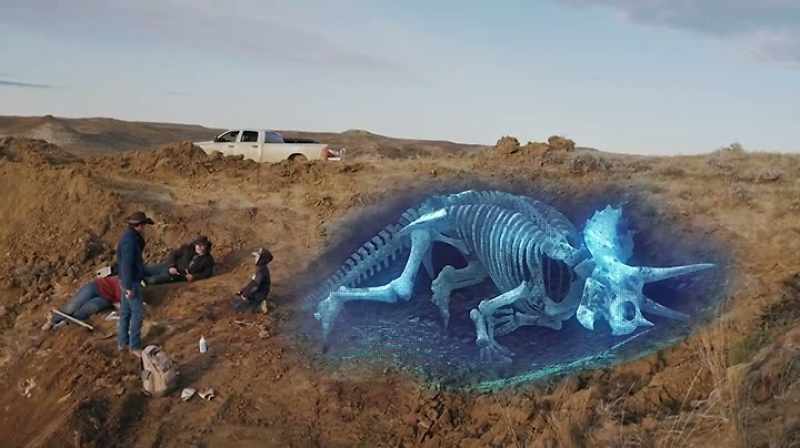 IT HAS A FOURTH EXTRA HORN COMING OUT THE SIDE HERE